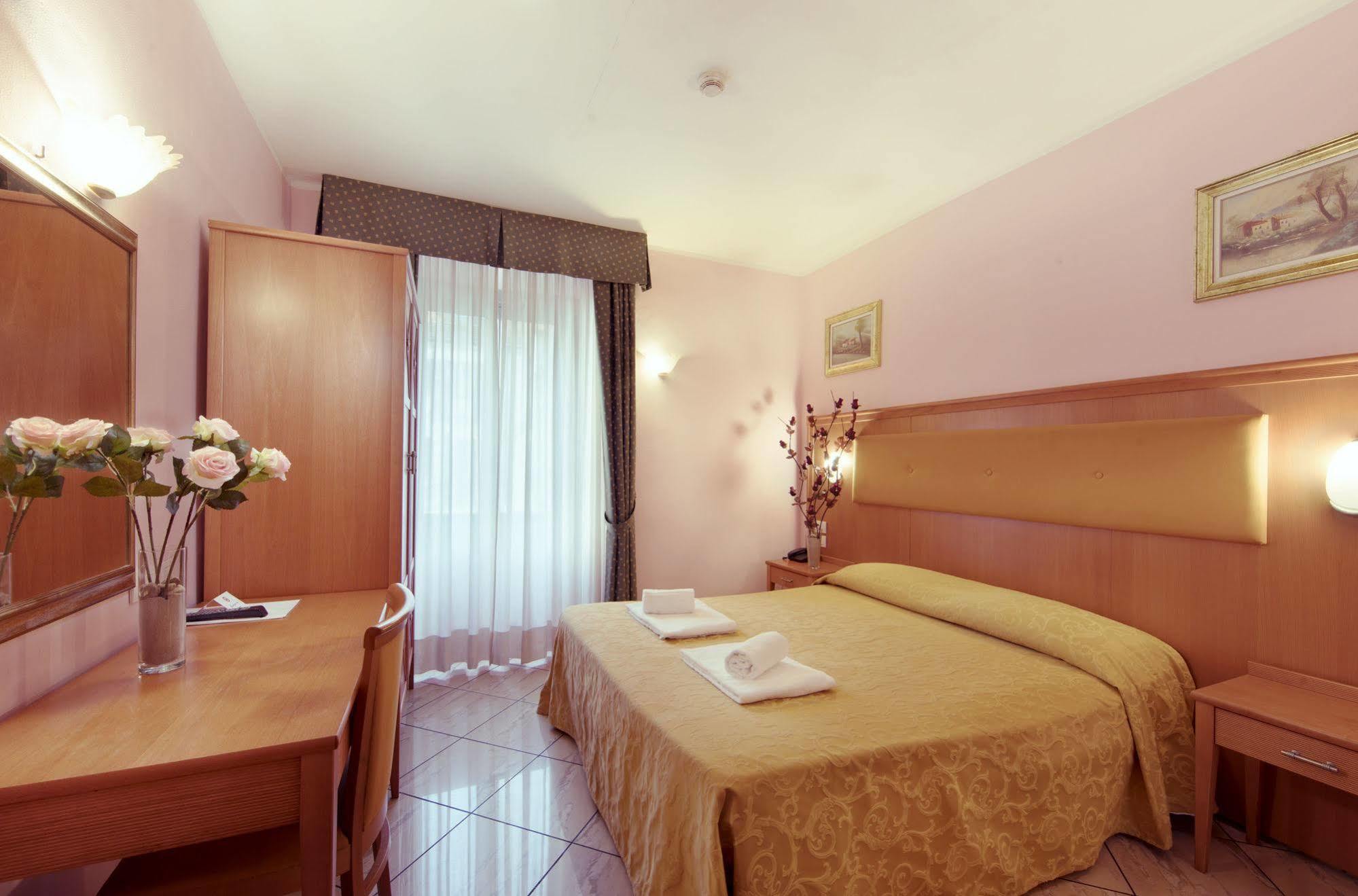 Hotel Brianza Milán Exteriér fotografie
