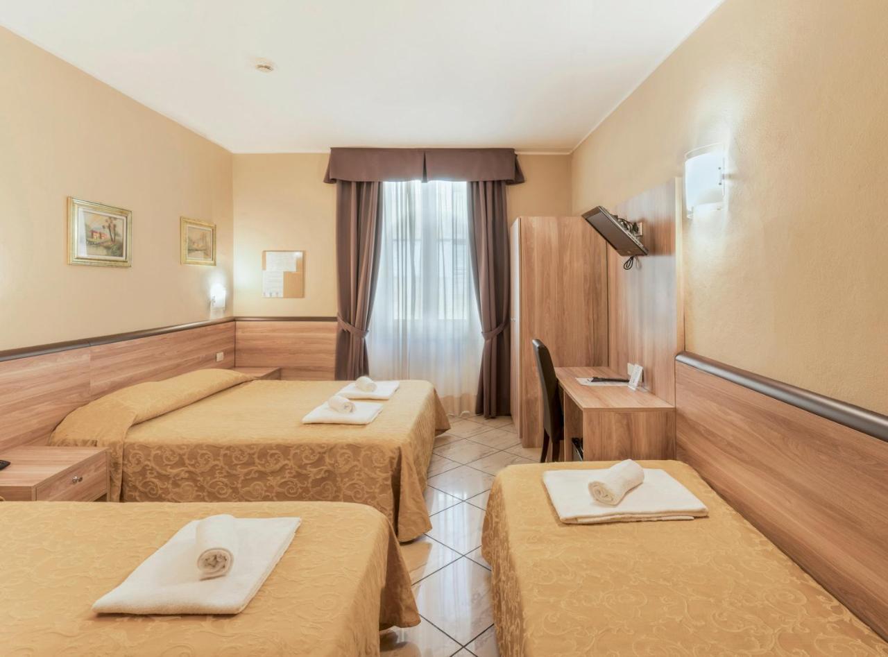 Hotel Brianza Milán Exteriér fotografie